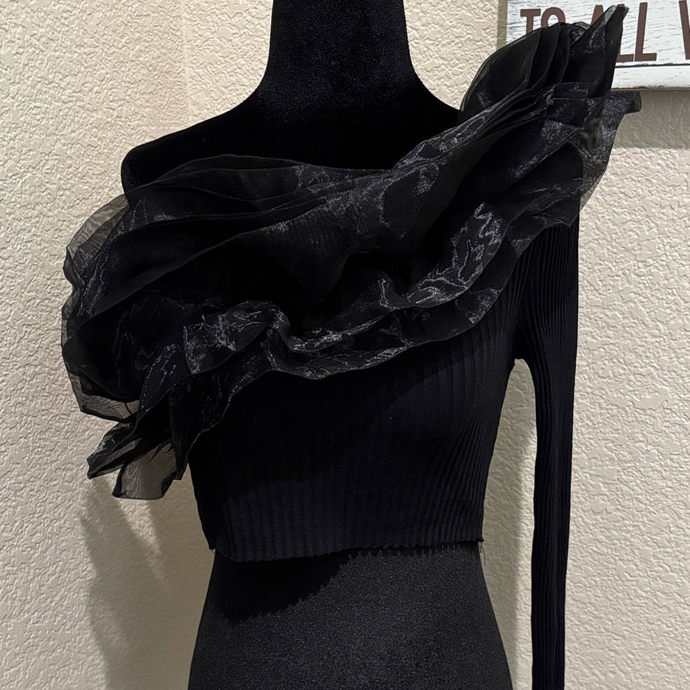 Zara Black One-Shoulder Ruffled Top - Picture 3 of 4